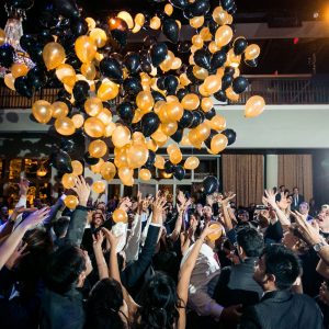 Surprise Balloon Drop on rent